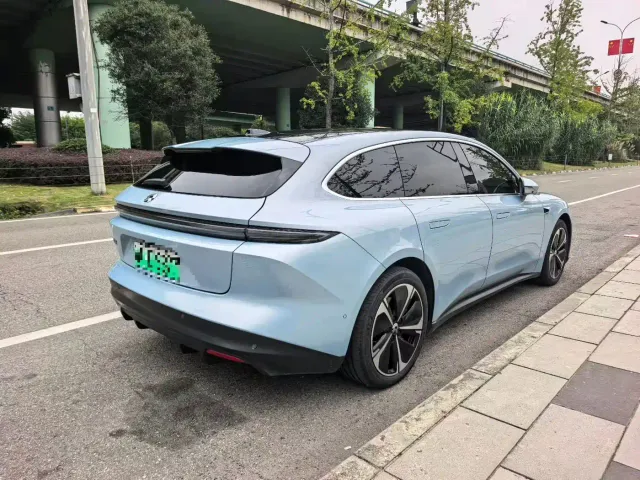 Nio ET5 Touring — Фото автомобиля 3