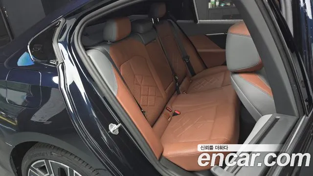 BMW 5-Series 5 серия (G60) — Фото автомобиля 10