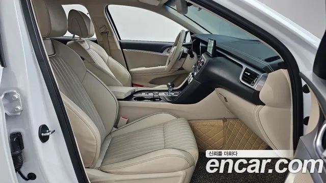 Genesis G70 New — Фото автомобиля 17
