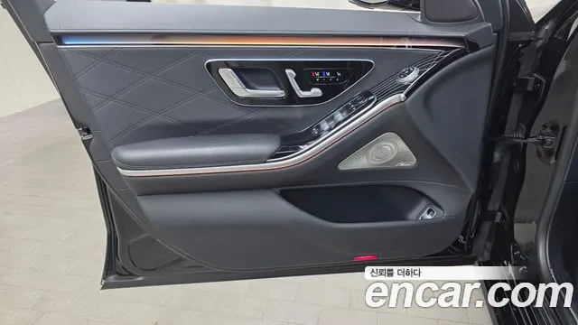 Mercedes-Benz S-Class W223 — Фото автомобиля 13