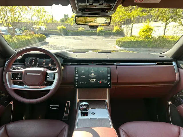 Land Rover Range Rover — Фото автомобиля 9