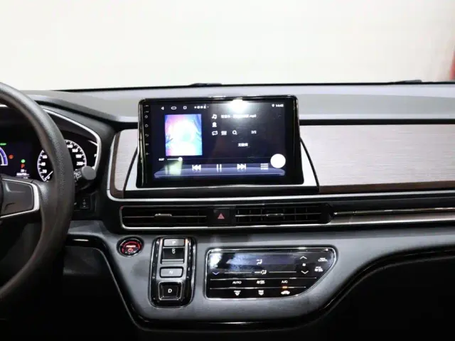 Honda Odyssey — Фото автомобиля 14