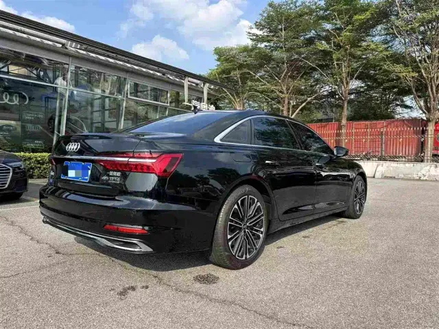 Audi A6L — Фото автомобиля 4