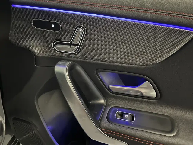 Mercedes-Benz A-Class — Фото автомобиля 16