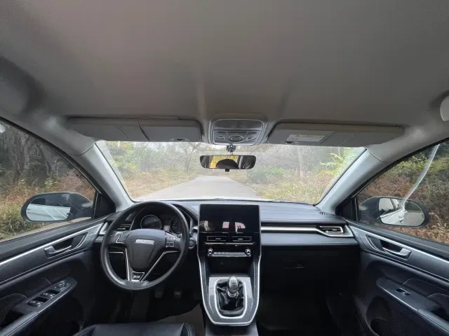 Haval M6 — Фото автомобиля 7