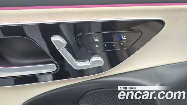 Mercedes-Benz E-Class — Фото автомобиля 29