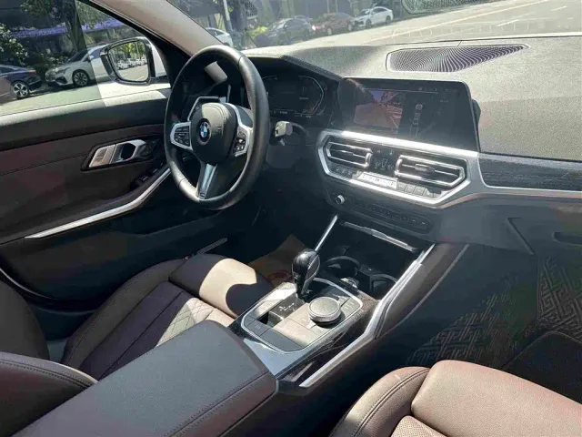 BMW 3 Series — Фото автомобиля 19