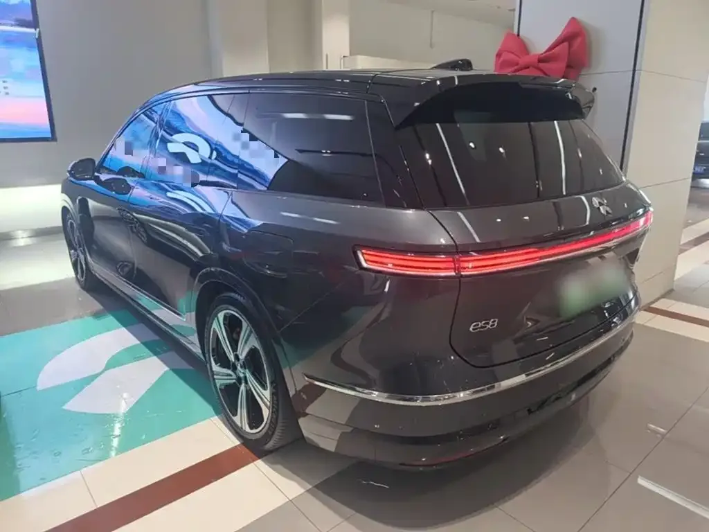 NIO NIO ES8 2025 Model 6-Seat Executive Luxury Edition — Фото автомобиля 20