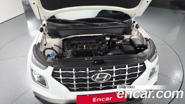 Hyundai Venue — Фото автомобиля 6