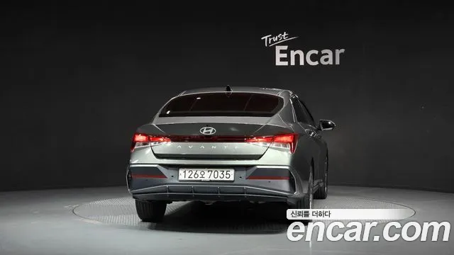 Hyundai Avante CN7 — Фото автомобиля 4