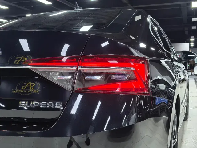 Skoda Superb — Фото автомобиля 5