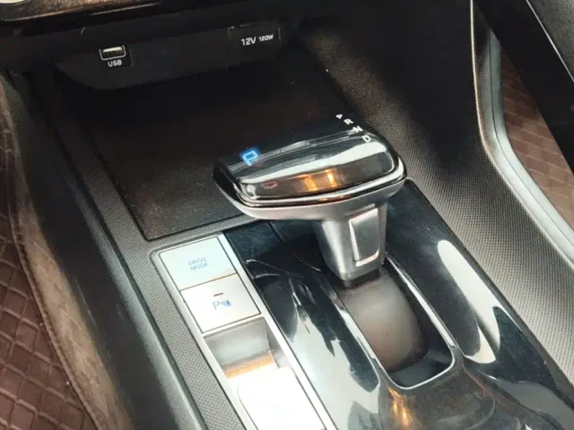 Hyundai Elantra — Фото автомобиля 13