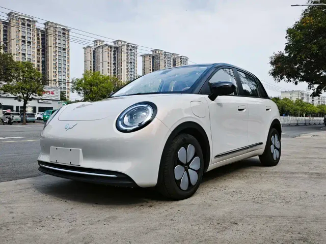 Wuling Binguo Pro — Фото автомобиля 3