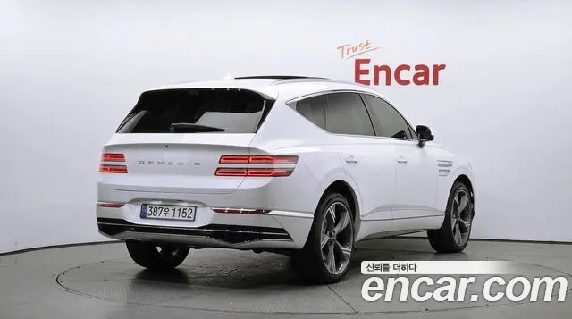 Genesis GV80 — Фото автомобиля 2