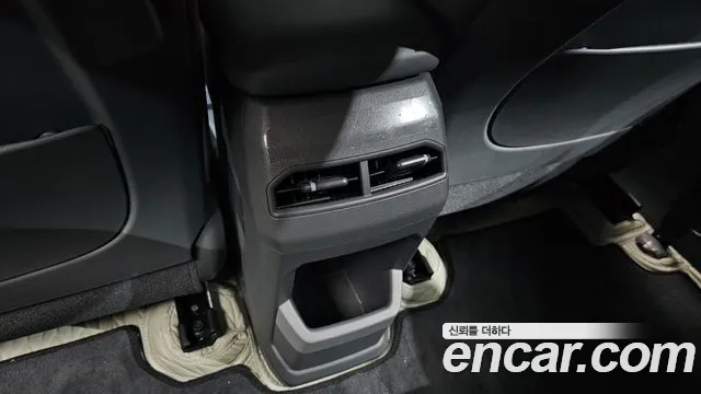Kia EV3 — Фото автомобиля 28