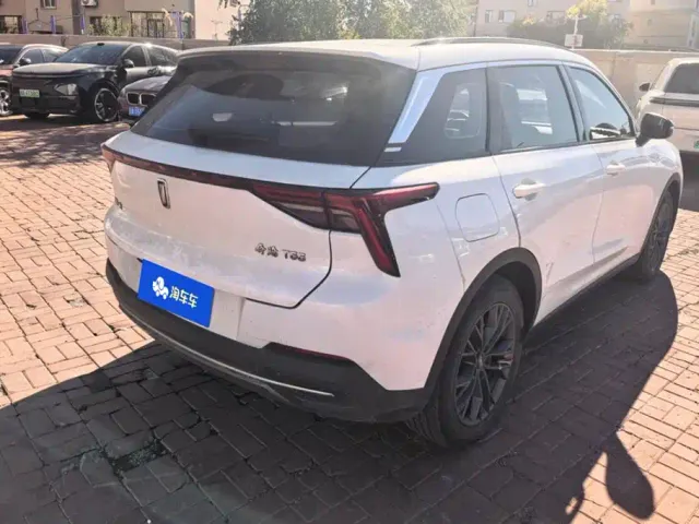 Bestune T55 — Фото автомобиля 3