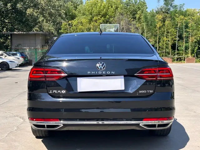 Volkswagen Phideon — Фото автомобиля 21
