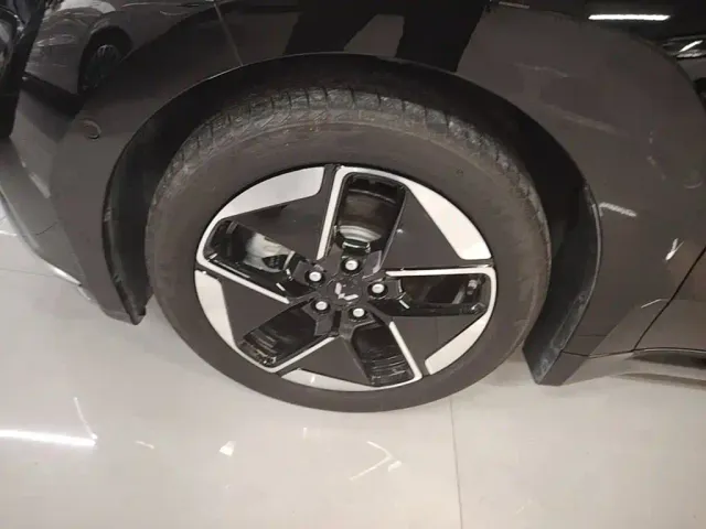 Wuling Starlight — Фото автомобиля 22