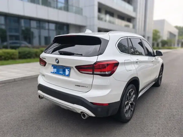 BMW X1 — Фото автомобиля 5