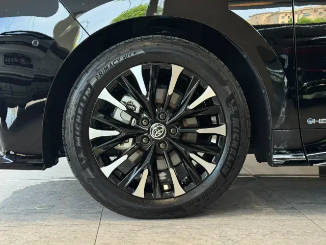 Toyota Alphard — Фото автомобиля 5