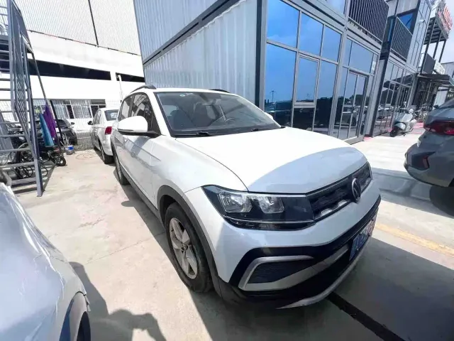 Volkswagen T-Cross — Фото автомобиля 2