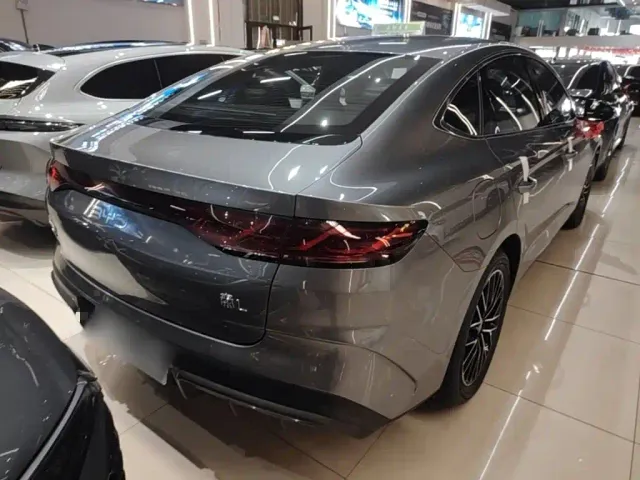 BYD Qin L — Фото автомобиля 6