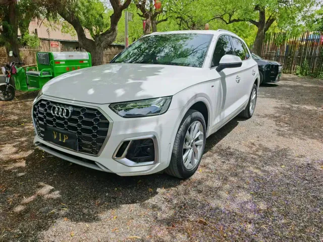 Фотография автомобиля — Audi Q5L