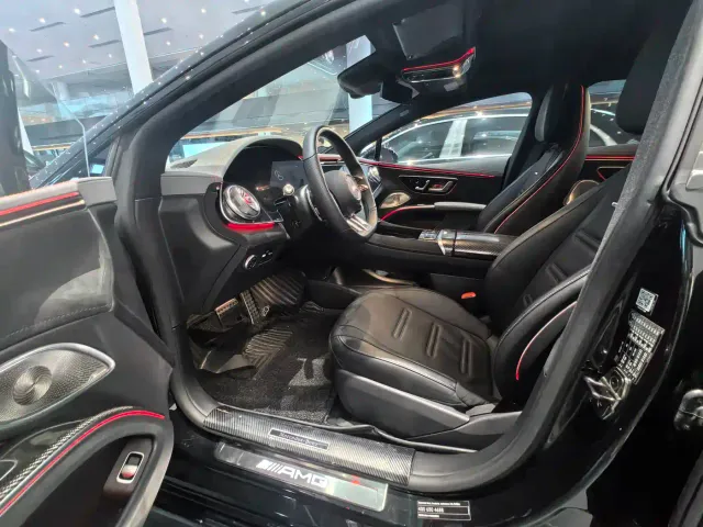 Mercedes-Benz EQS AMG — Фото автомобиля 2