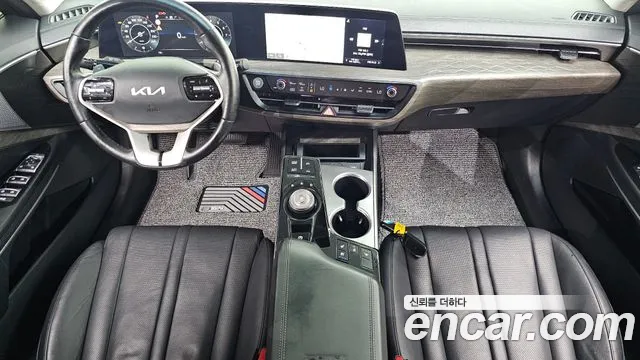 Kia K8 — Фото автомобиля 7