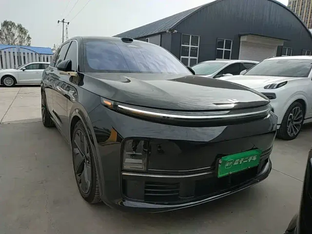Li Auto L7 — Фото автомобиля 3