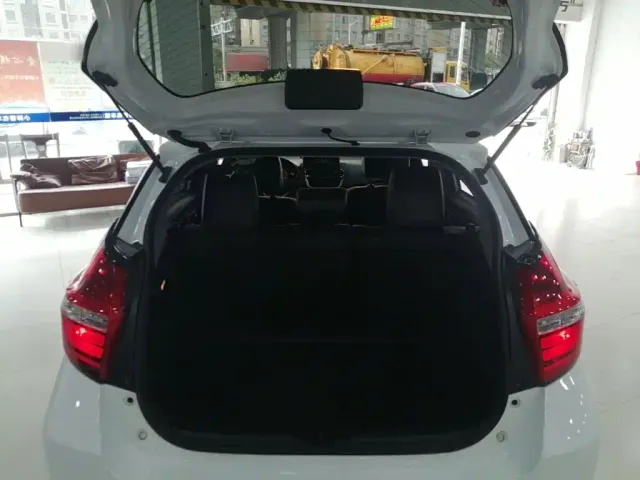 Toyota YARiS L Zhi Xuan — Фото автомобиля 18