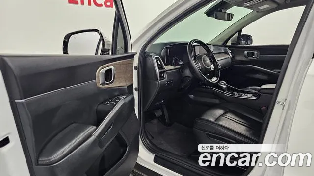 Kia Sorento Sorento 4-е поколение Бензин 2.5T 2WD — Фото автомобиля 11