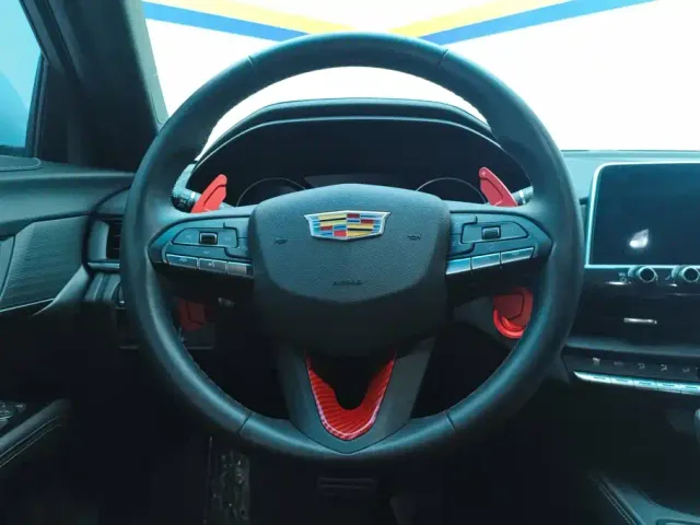 Cadillac CT4 — Фото автомобиля 14