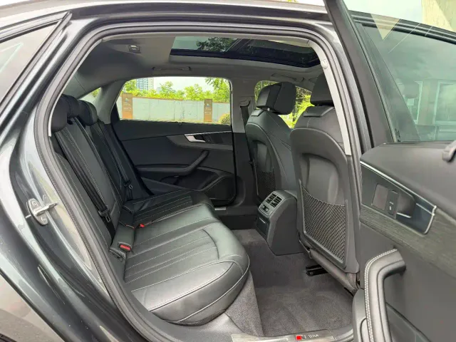 Audi A4L — Фото автомобиля 14