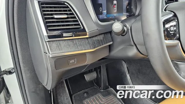 Volvo XC90 Generation 2 — Фото автомобиля 28