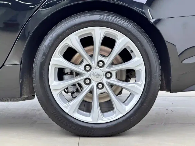 Cadillac CT5 — Фото автомобиля 12