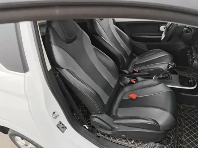 Roewe Clever — Фото автомобиля 24