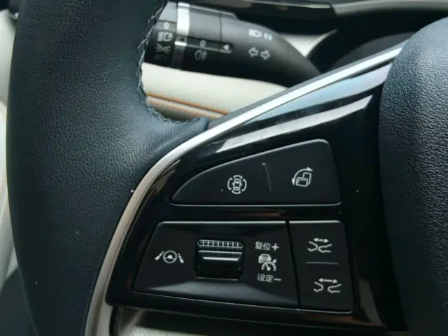 BYD Song PLUS — Фото автомобиля 20