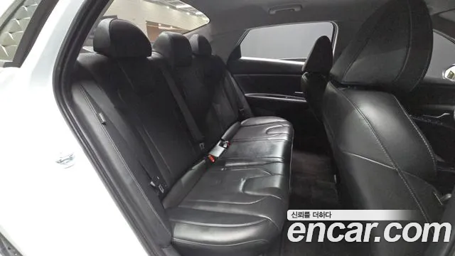 Hyundai AVANTE Новый Avante (CN7) — Фото автомобиля 11
