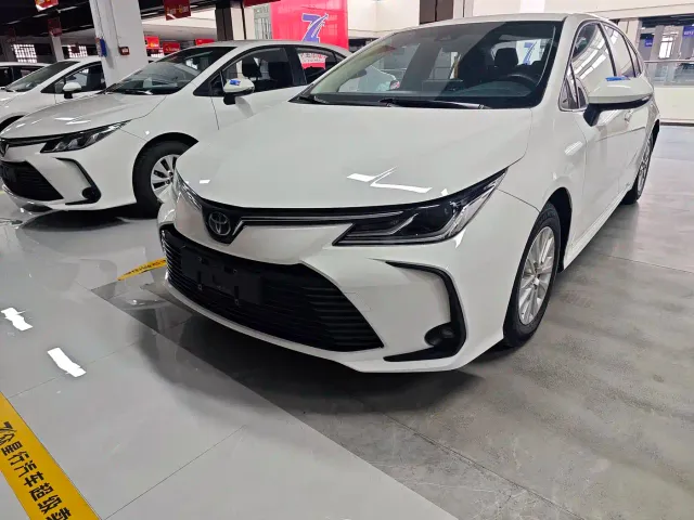 Фотография автомобиля — Toyota Corolla