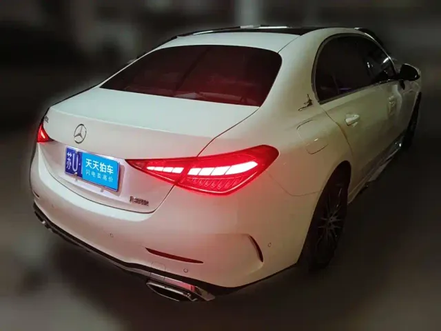 Mercedes-Benz C-Class — Фото автомобиля 2
