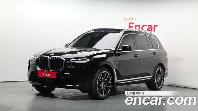 Фотография автомобиля — BMW X7 G07