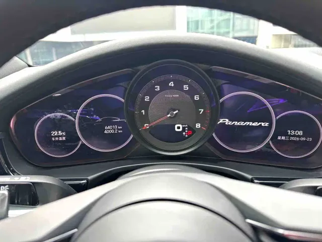 Porsche Panamera 2023 Panamera Executive Long Wheelbase 2.9T — Фото автомобиля 16