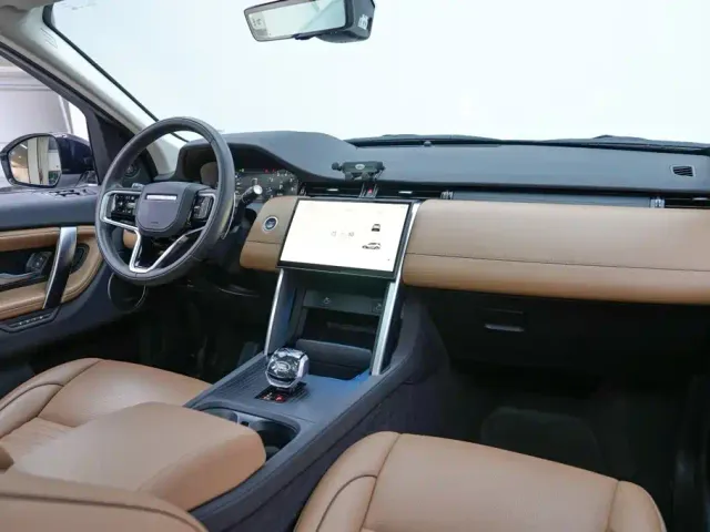 Land Rover Discovery Sport — Фото автомобиля 8