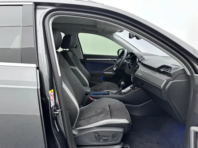 Audi Q3 — Фото автомобиля 12