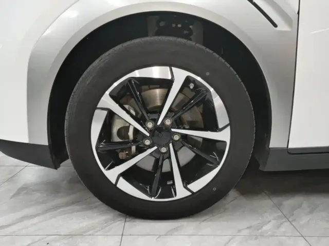 GAC Aion Y — Фото автомобиля 22