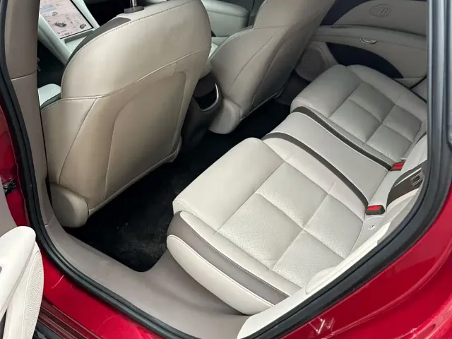 IM Motors L6 — Фото автомобиля 5