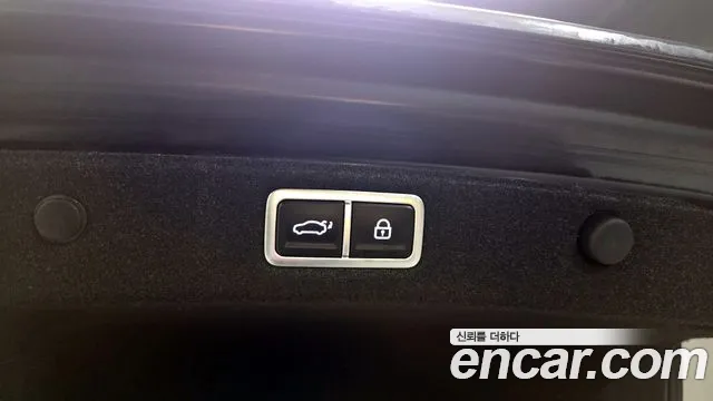 Hyundai Grandeur Grandeur (GN7) 3.5 Бензин 4WD — Фото автомобиля 20