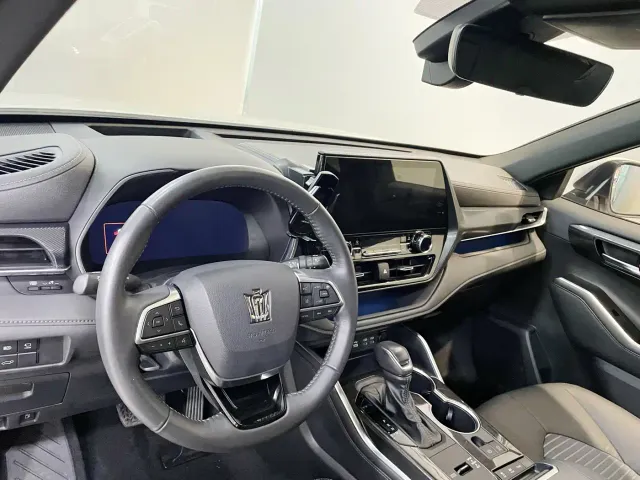 Toyota Crown Kluger — Фото автомобиля 16