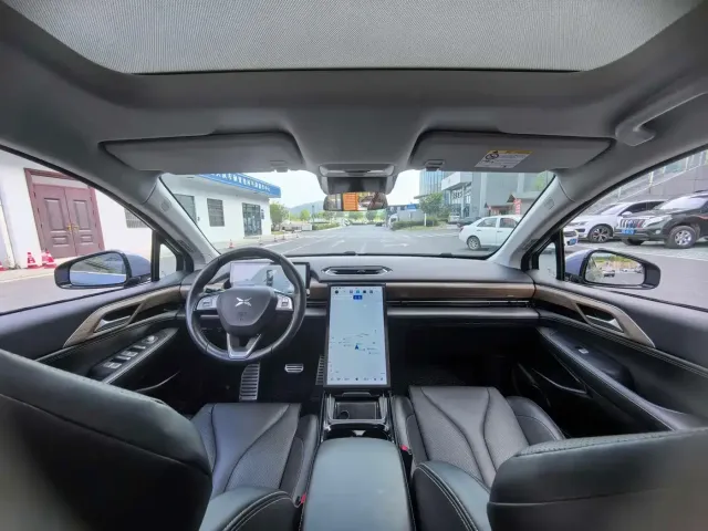 Xpeng P5 — Фото автомобиля 8